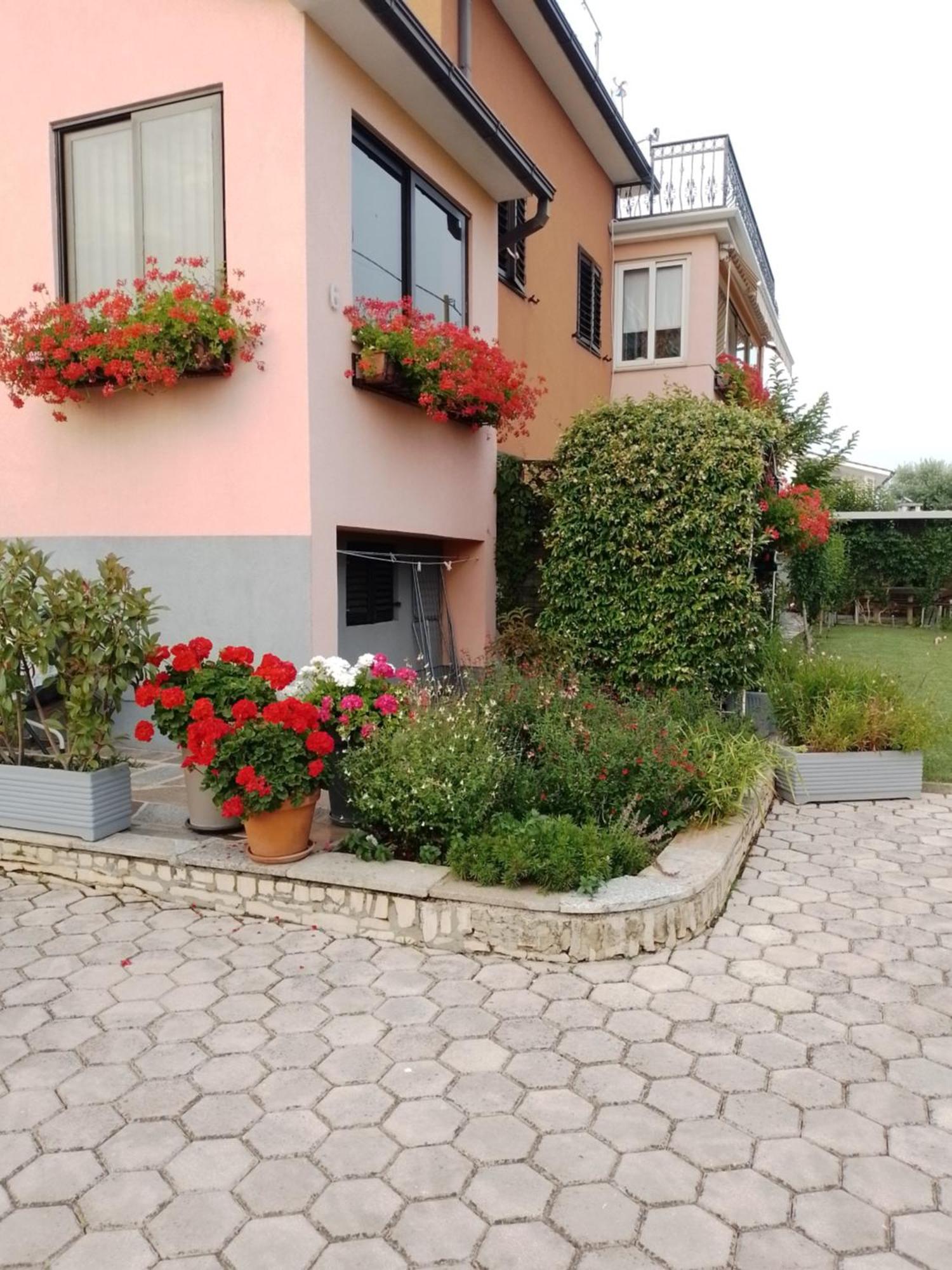 Apartman Olga أوماغ المظهر الخارجي الصورة